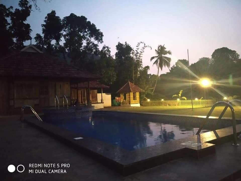 Sparrow Vale Resort Kotamangalam Экстерьер фото